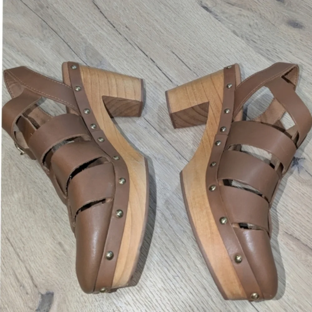 Anthropologie Pilcro Leather Fisherman Clog Sandal - Picture 4 of 10